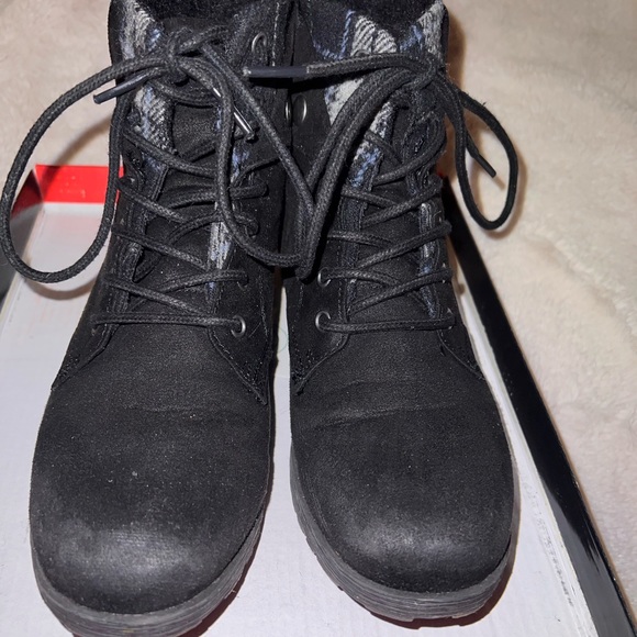 ROCK & CANDY BOOTS - Picture 5 of 12